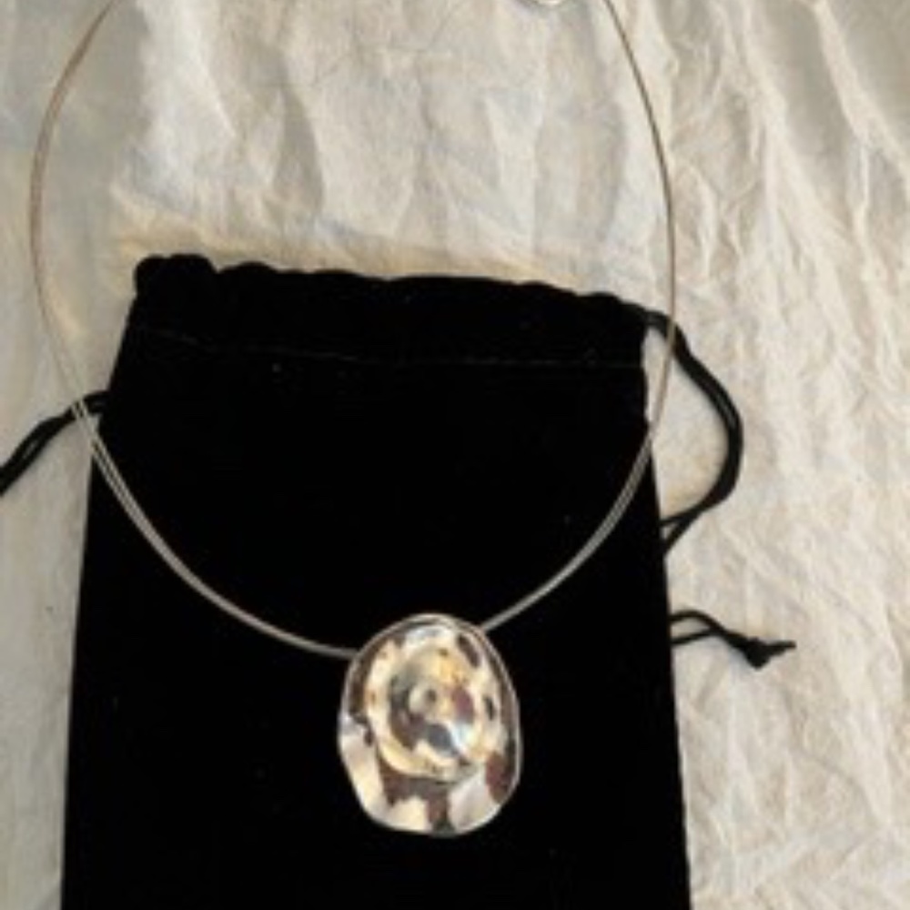 NWOT Silver Tone Necklace